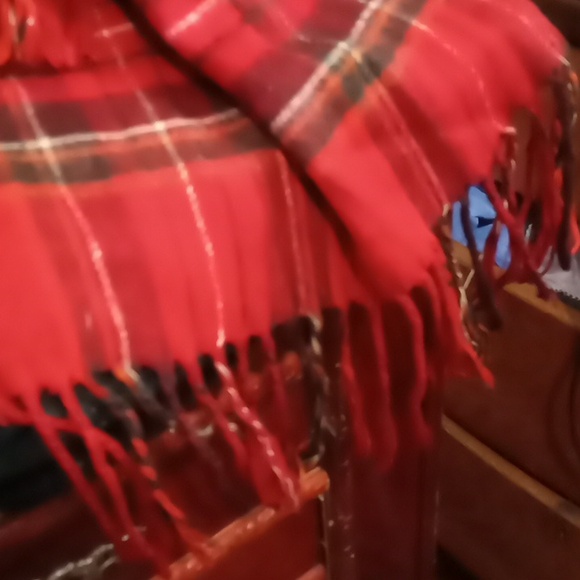 Merona red plaid fringe scarf. Excellent condition. - Picture 3 of 6